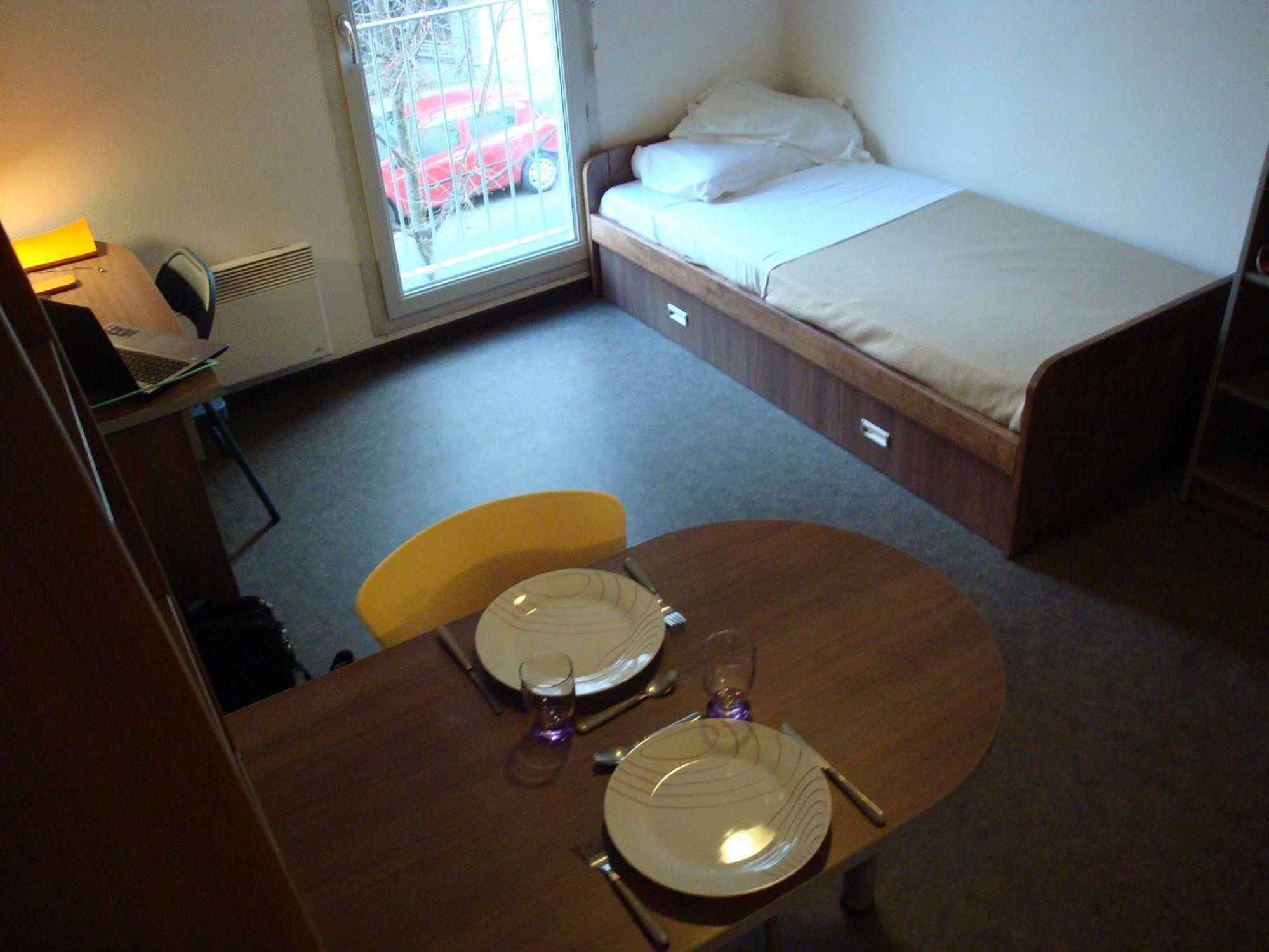 Le Patio Des Traboules Aparthotel ลียง ภายนอก รูปภาพ