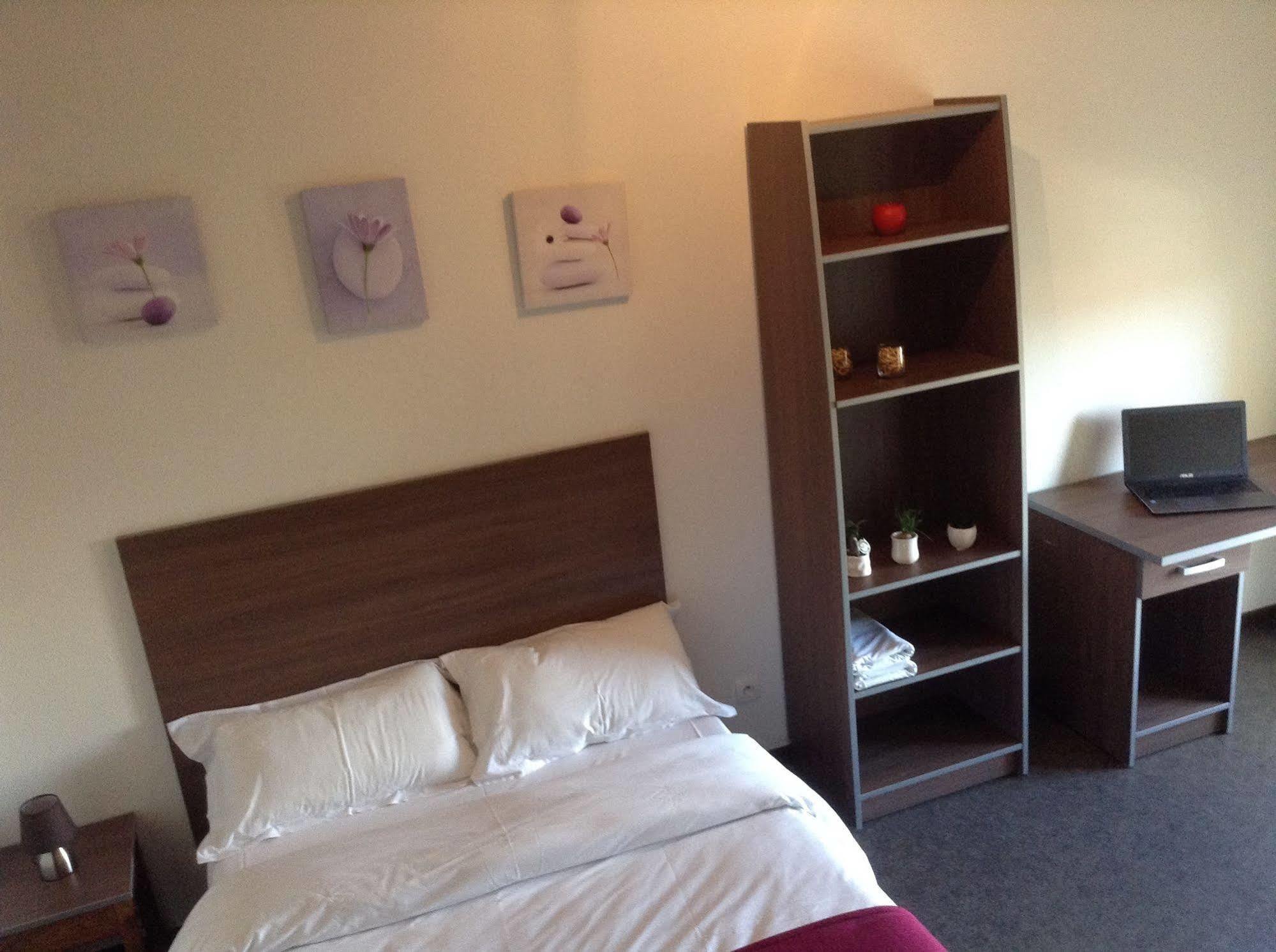 Le Patio Des Traboules Aparthotel ลียง ภายนอก รูปภาพ